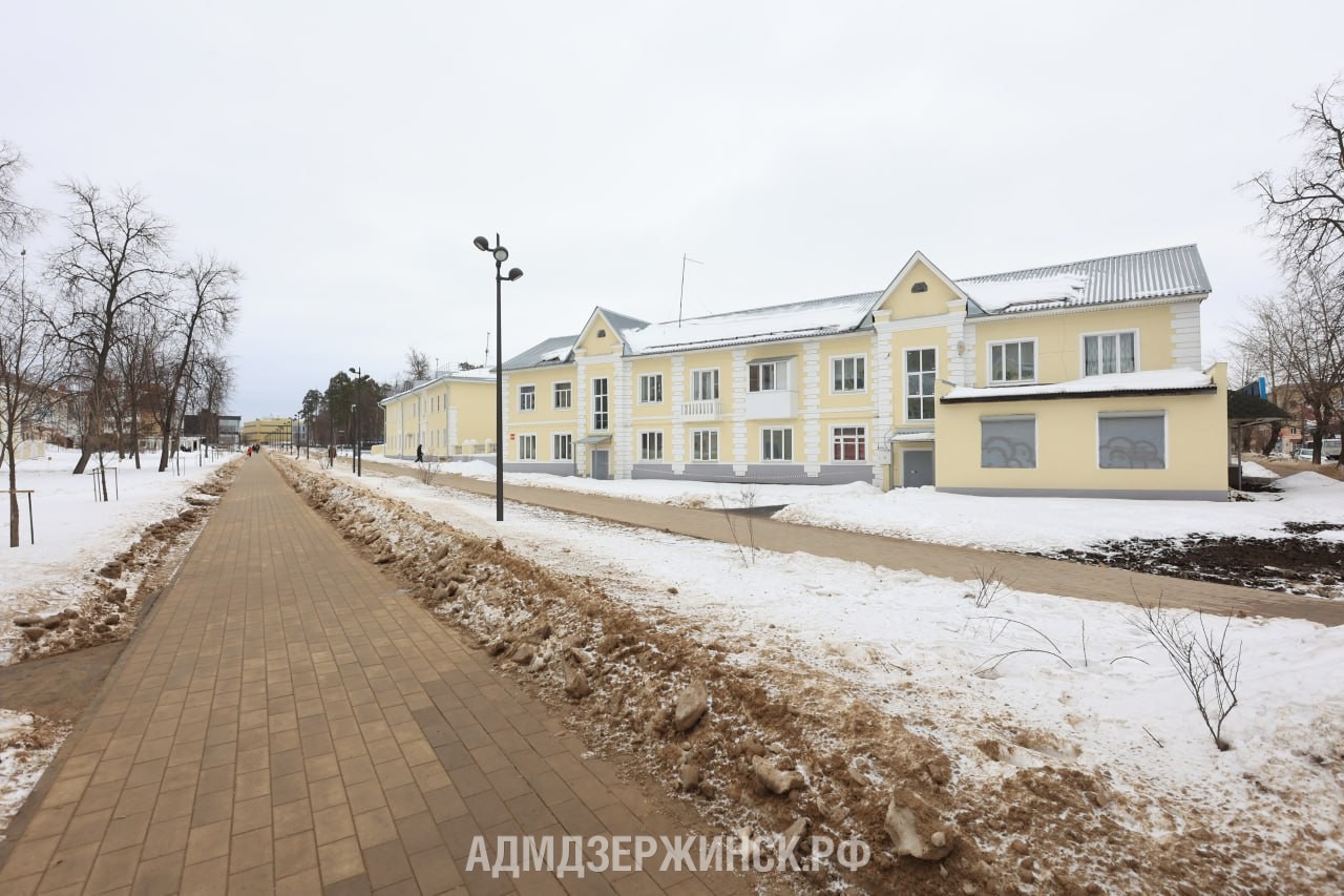 Коммунальные службы Дзержинска устраняют последствия гололеда | 01.02.2023  | Дзержинск - БезФормата